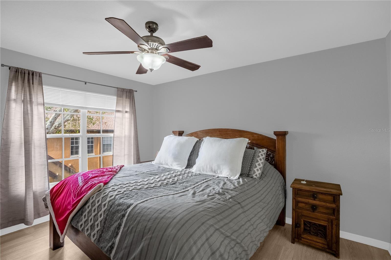 AZUR/METROWEST - Residential