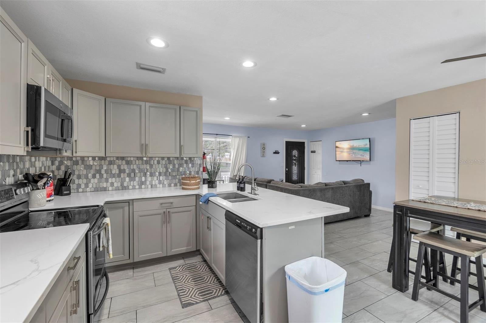 2714 42ND STREET W
