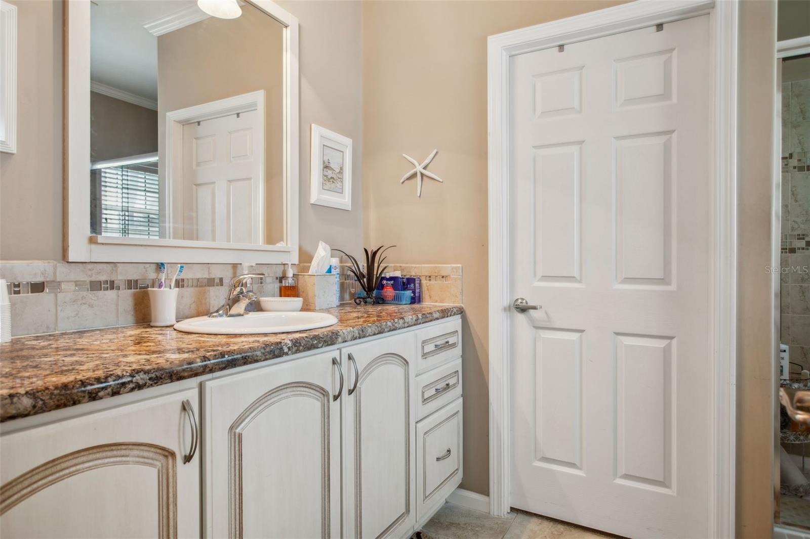 4851 W GANDY BOULEVARD B09L23