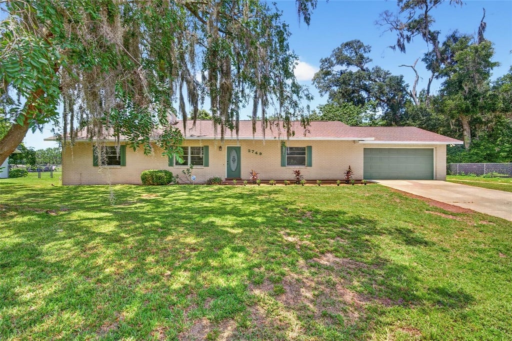 Photo of 2749 NE 60th Lane, Ocala, FL 34479 (MLS # OM727788)
