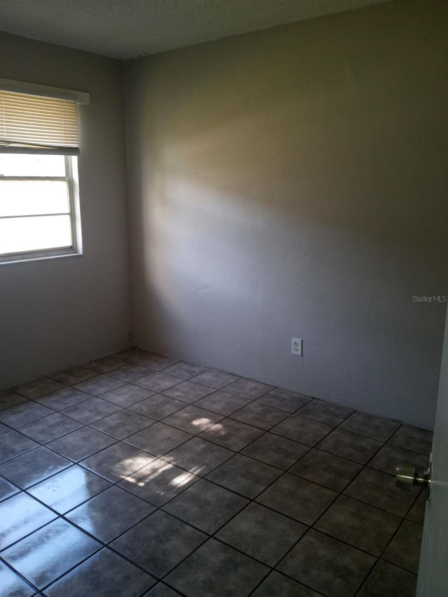 NEWTOWN HEIGHTS FIRST ADD TO - Residential Lease