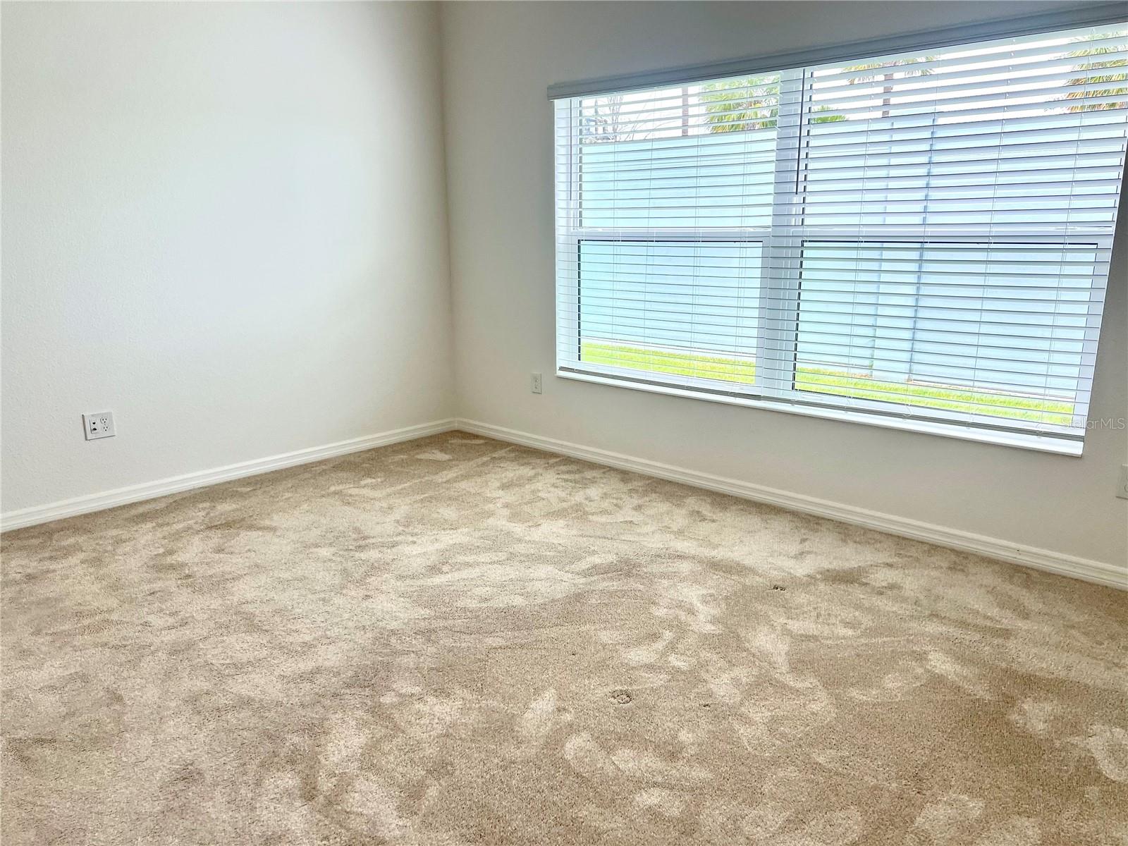 WEST LAKE UN 70 - Residential Lease