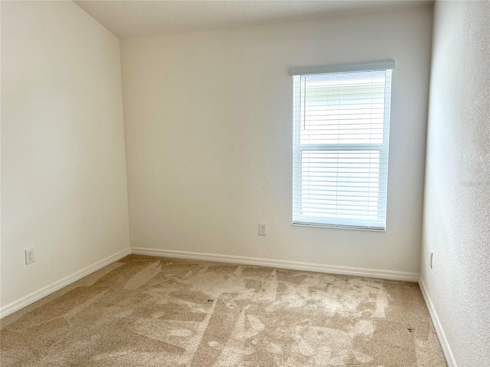 WEST LAKE UN 70 - Residential Lease