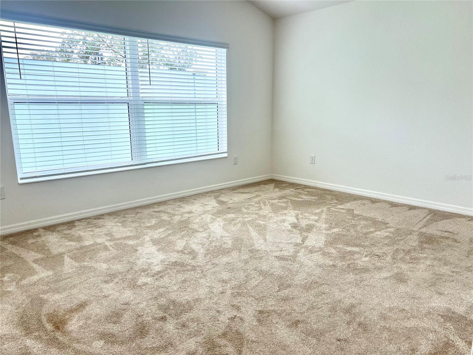 WEST LAKE UN 70 - Residential Lease