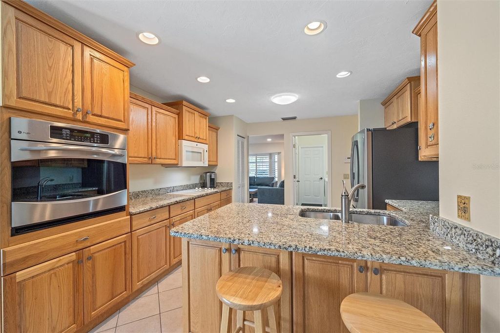 Photo of 3335 Meadow Run Terrace, Venice, FL 34293 (MLS # N6141627)