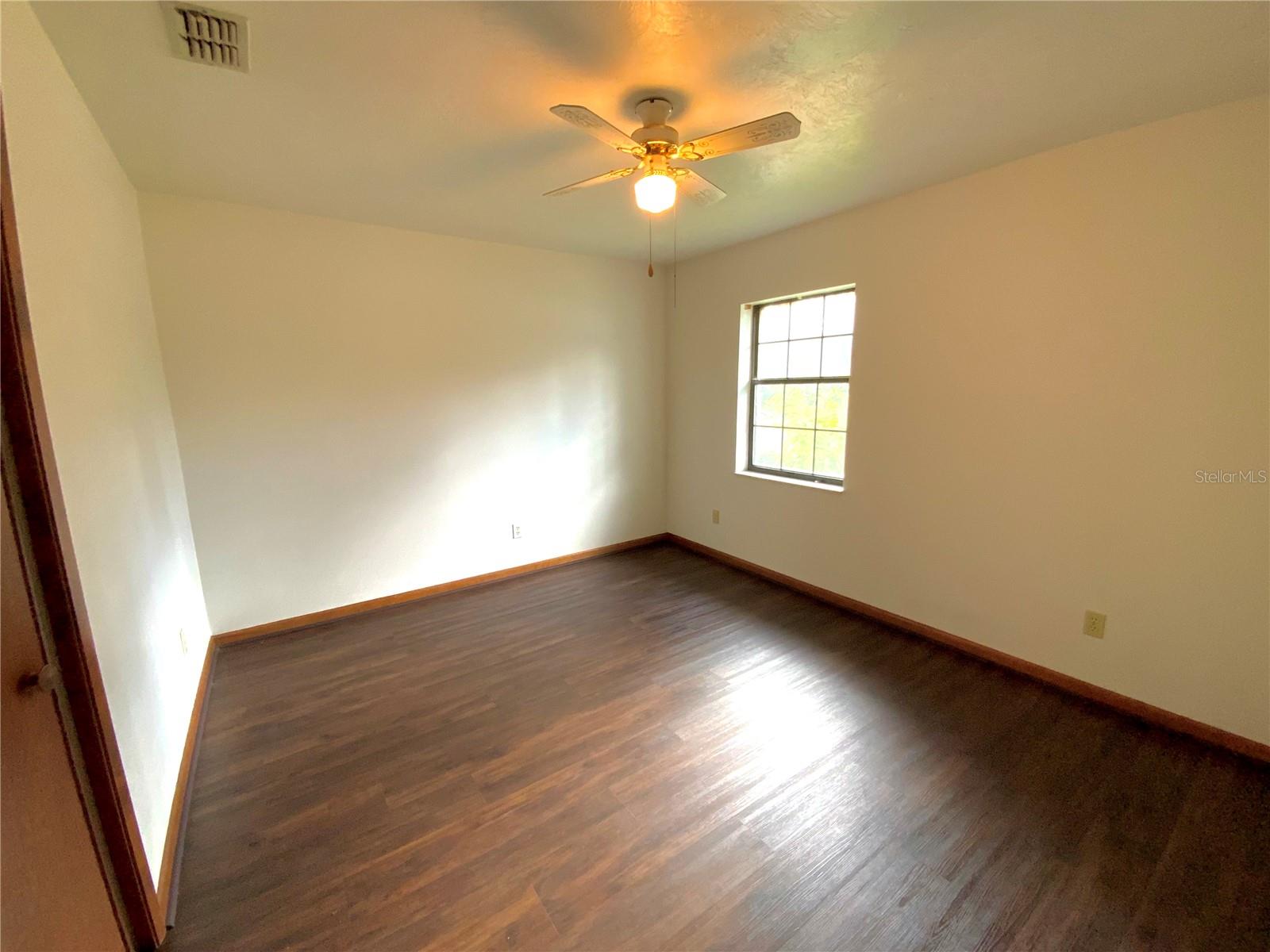 RAINBOW LAKES ESTATES - Residential