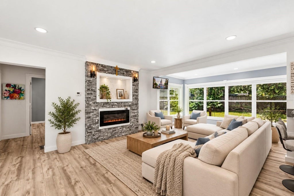 Photo of 3221 Underhill Court, Orlando, FL 32803 (MLS # O6447108)
