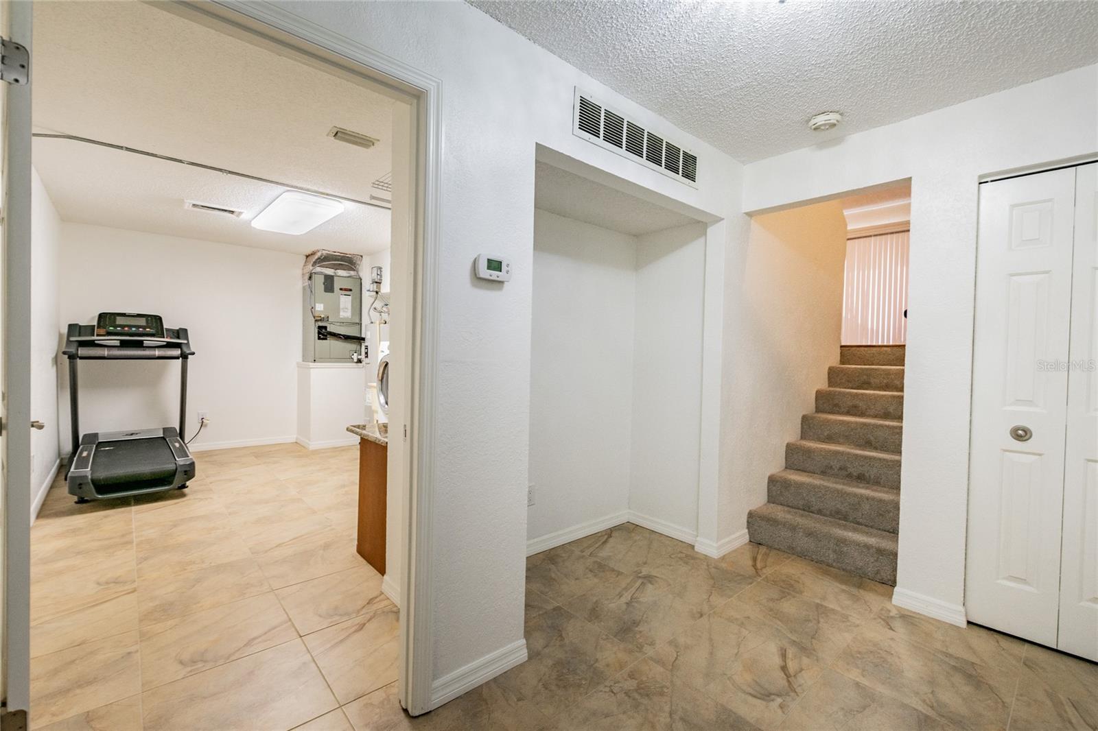 LAKE FOREST - Residential