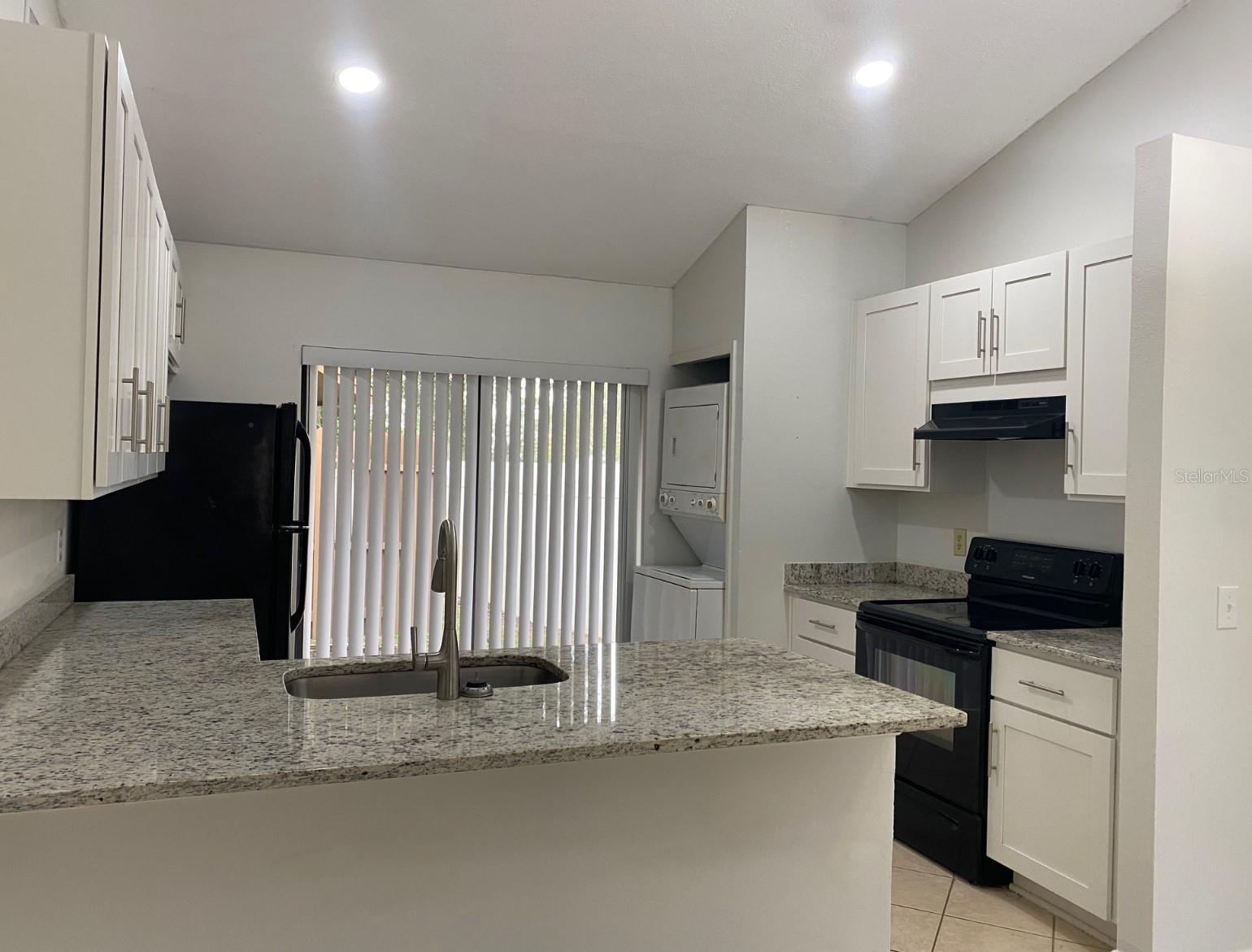 TOWNHOMES WINTER GARDEN - Residential Lease