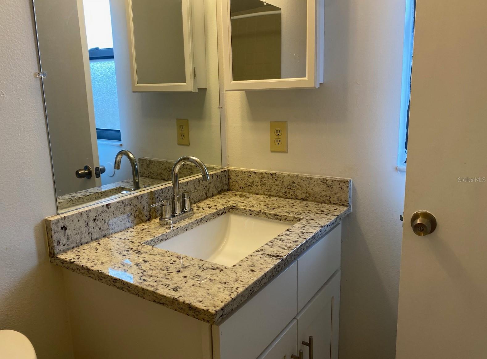 TOWNHOMES WINTER GARDEN - Residential Lease