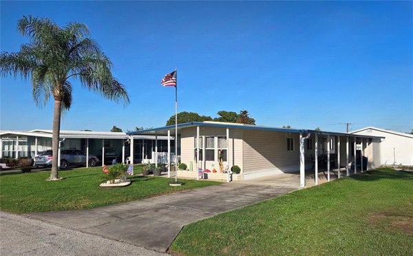 5402 MOHAWK ST, ZEPHYRHILLS, FL 33542 - Image 36e45f03bde1cd38e819a00cc052ca13/1815618596