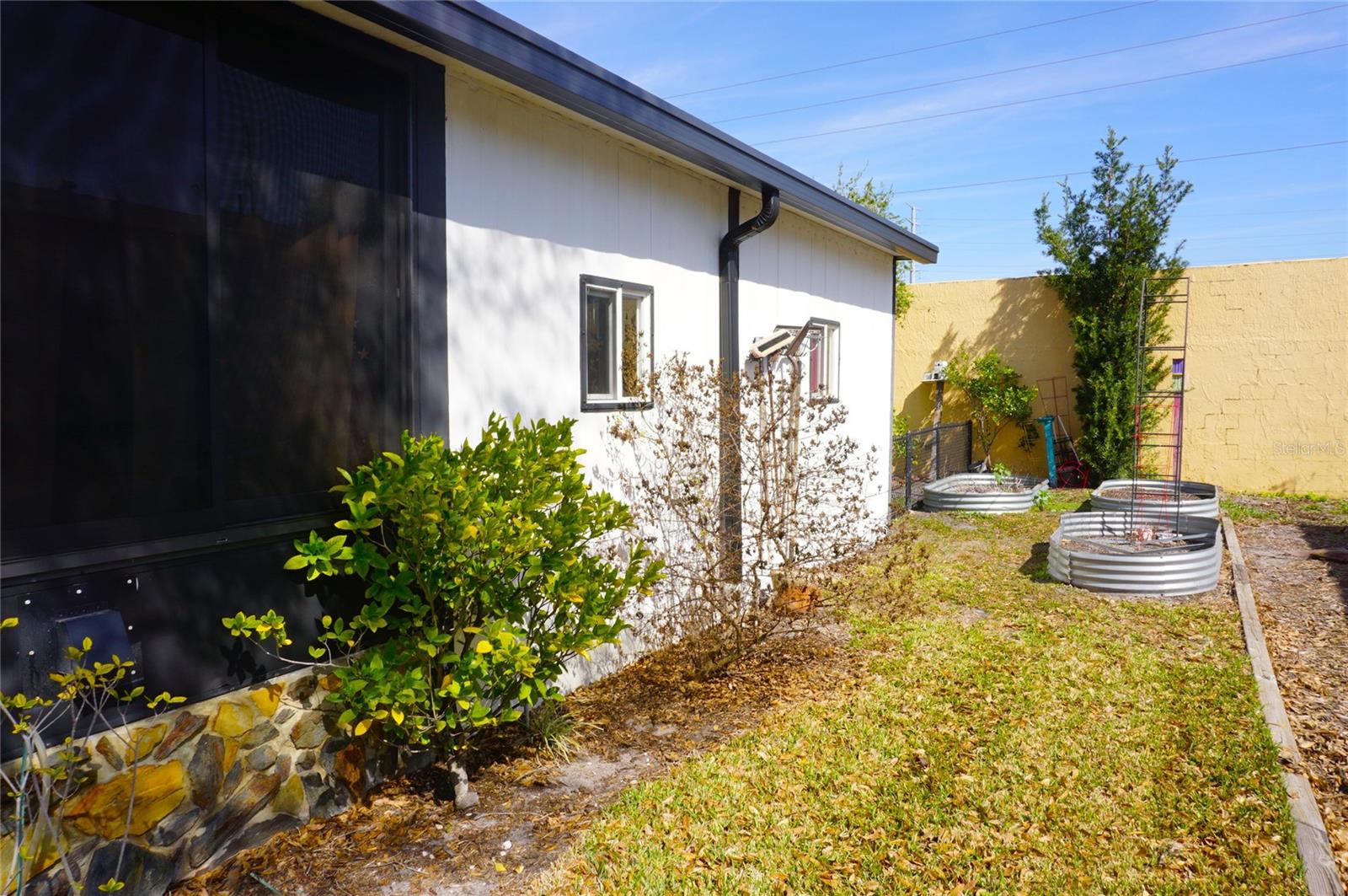 21052 LITTLE MAGENS LOOP