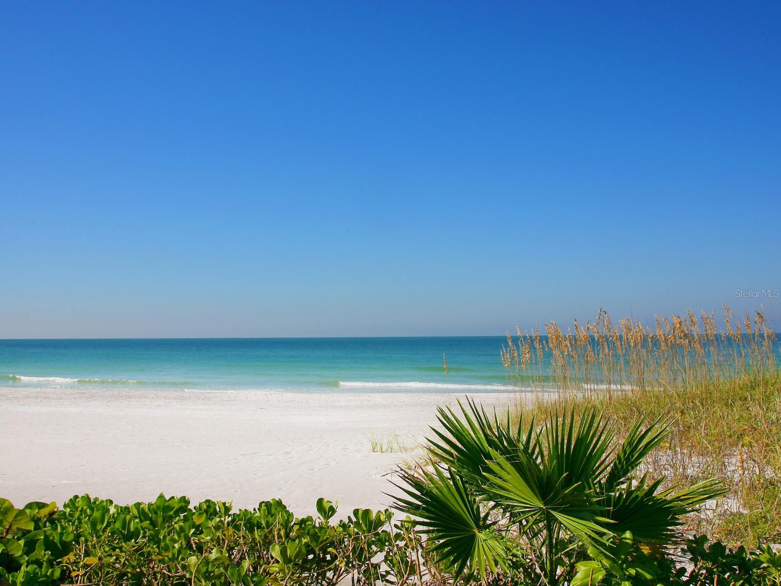 ISLANDER CLUB OF LONGBOAT - Residential