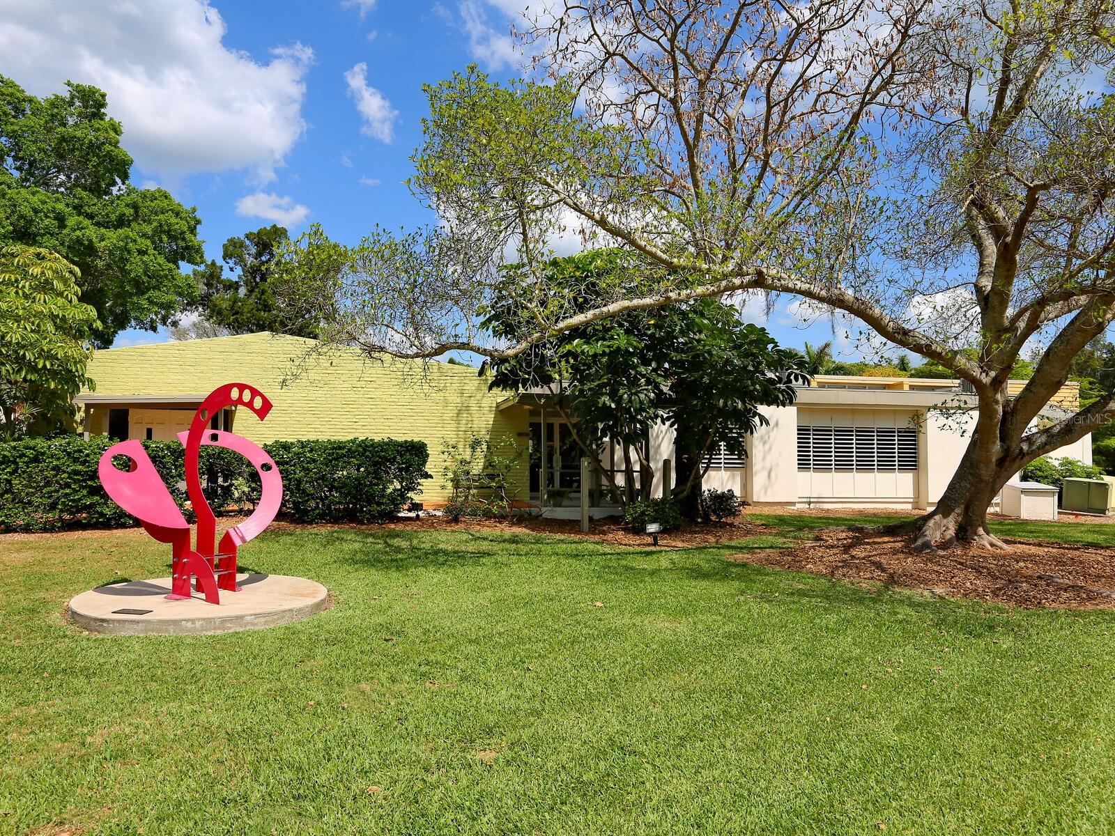 ISLANDER CLUB OF LONGBOAT - Residential