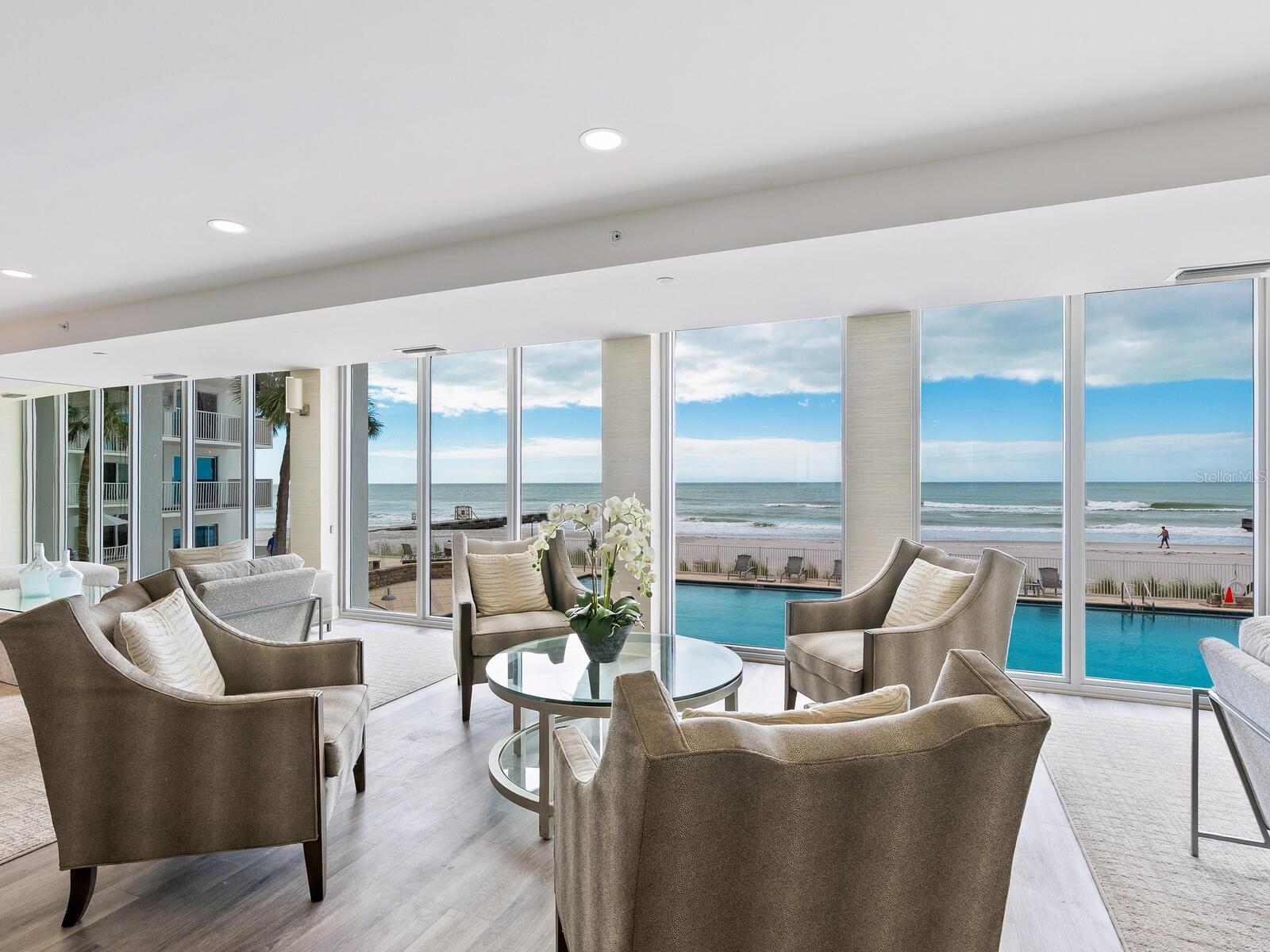 ISLANDER CLUB OF LONGBOAT - Residential