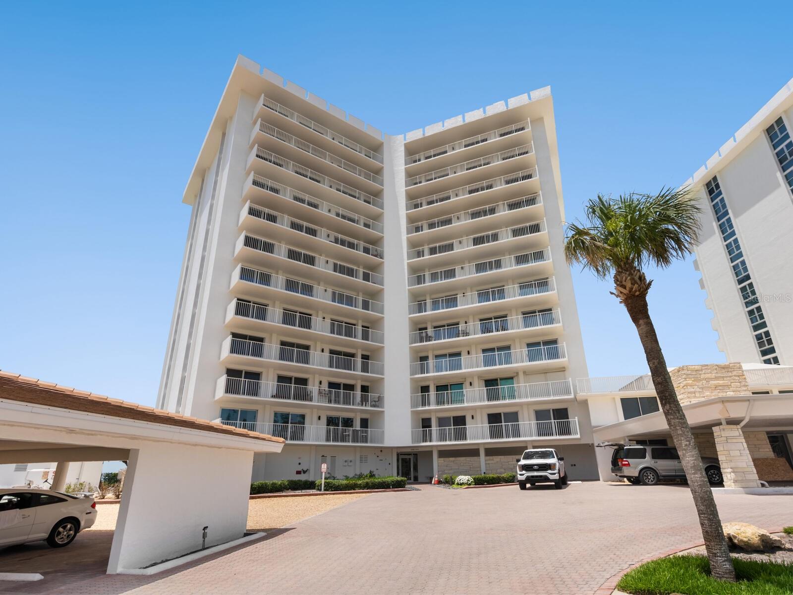 ISLANDER CLUB OF LONGBOAT - Residential