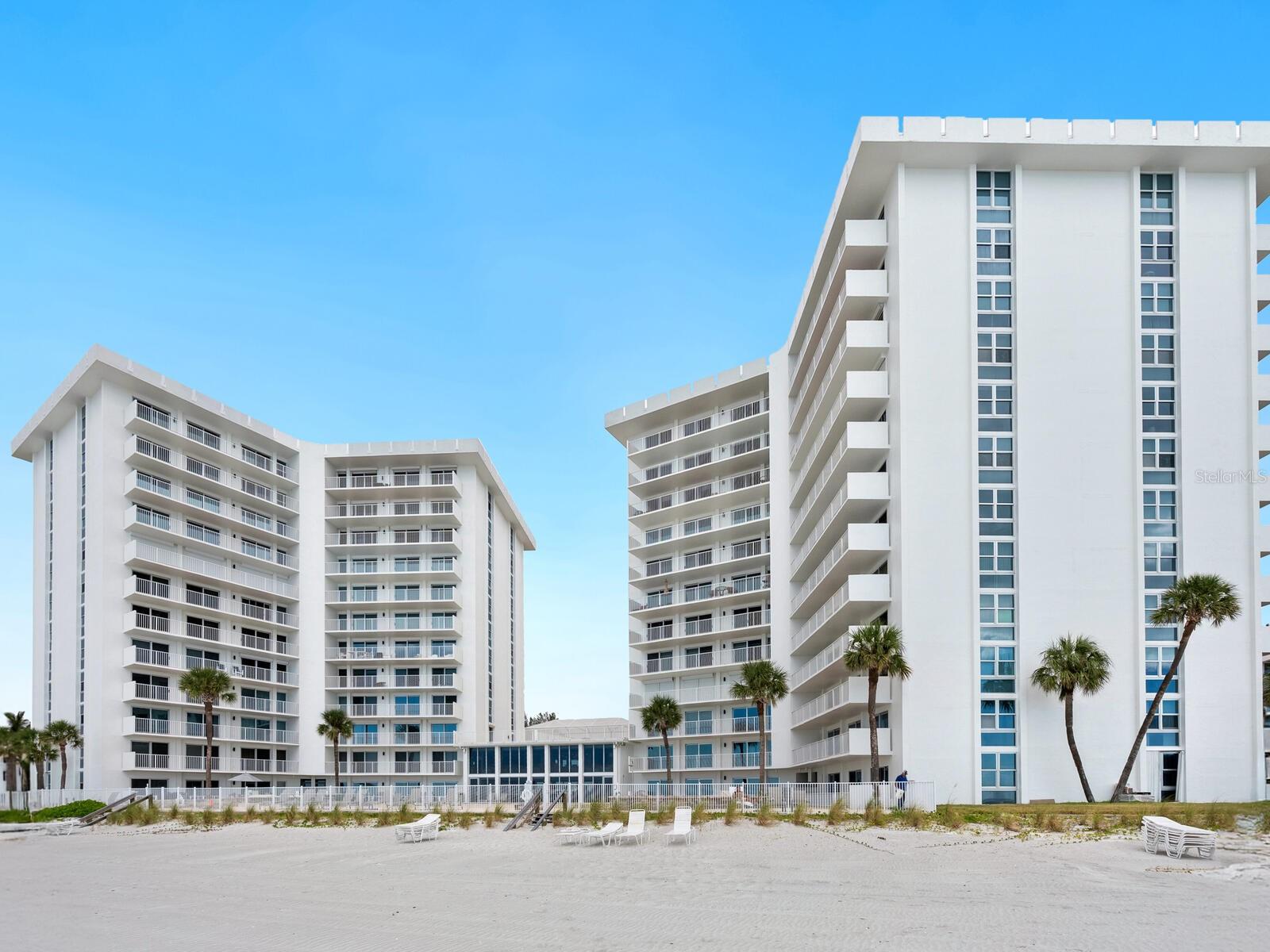 ISLANDER CLUB OF LONGBOAT - Residential