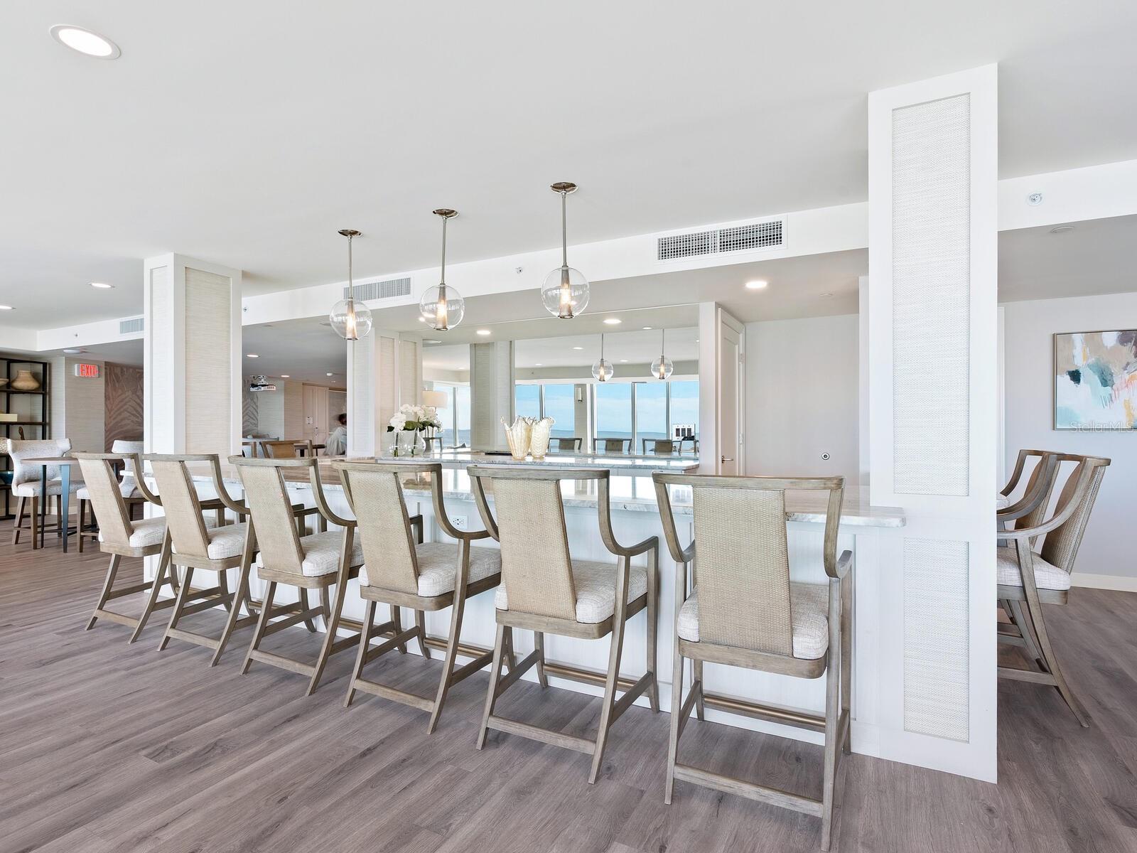 ISLANDER CLUB OF LONGBOAT - Residential