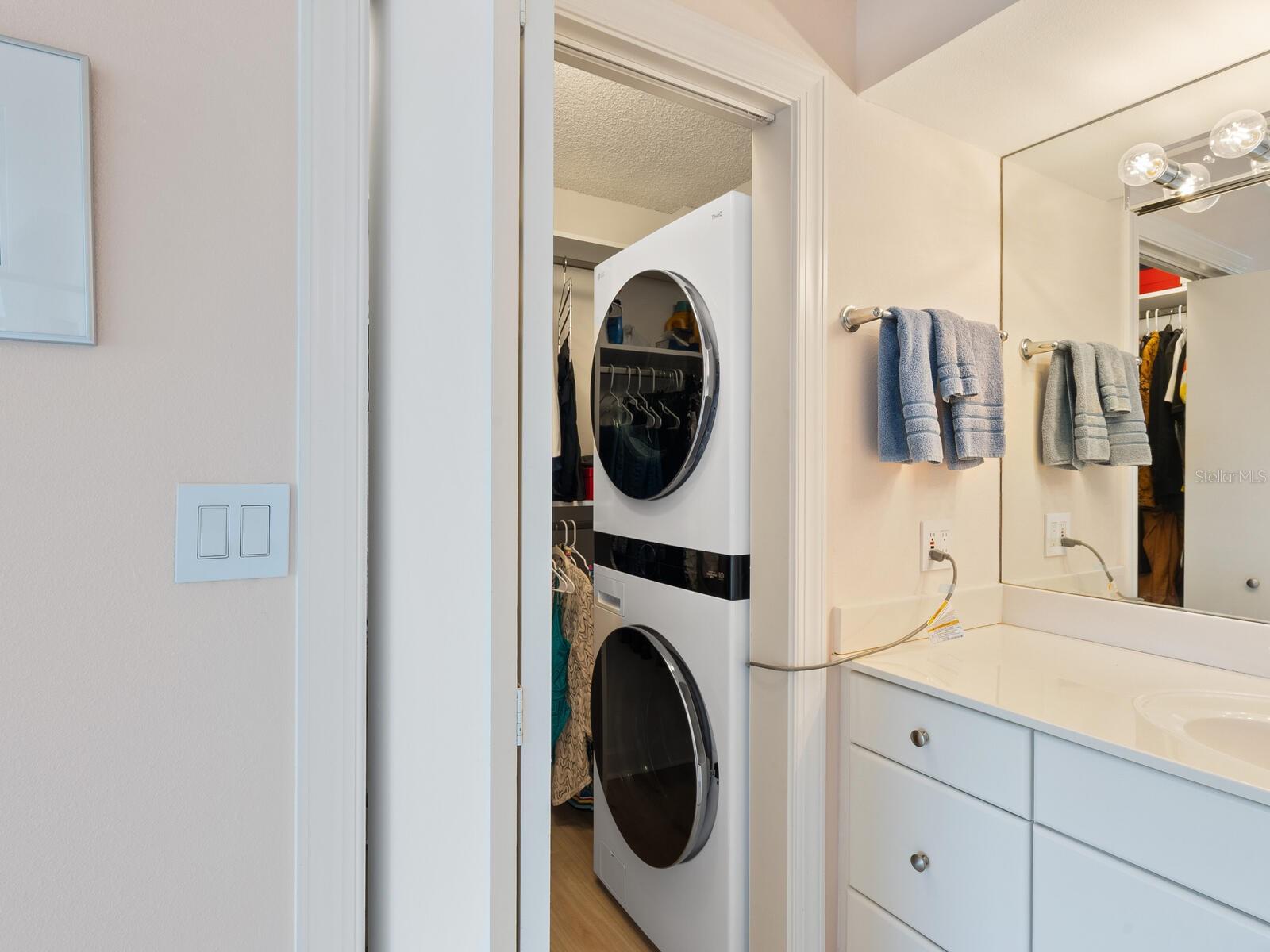 ISLANDER CLUB OF LONGBOAT - Residential