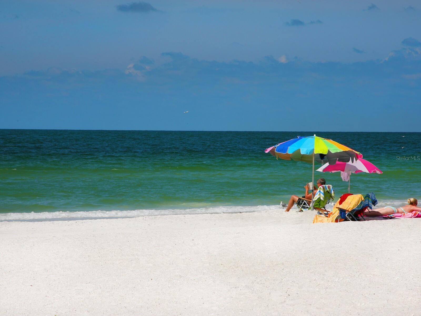 ISLANDER CLUB OF LONGBOAT - Residential