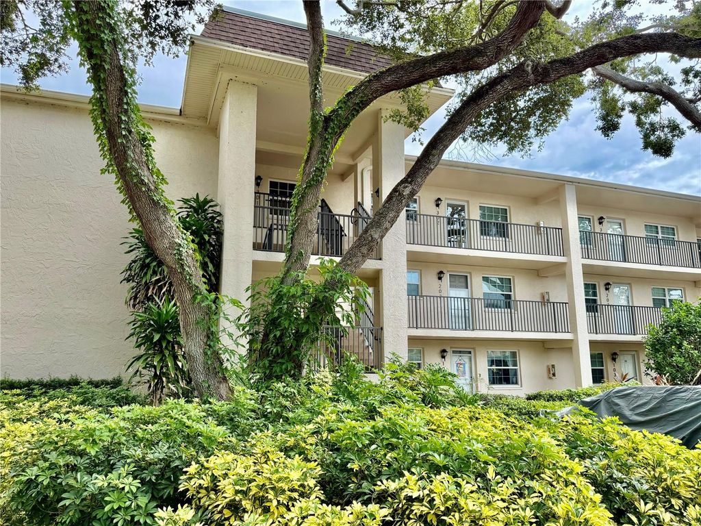 Photo of 870 Virginia Street #302, Dunedin, FL 34698 (MLS # TB8434747)