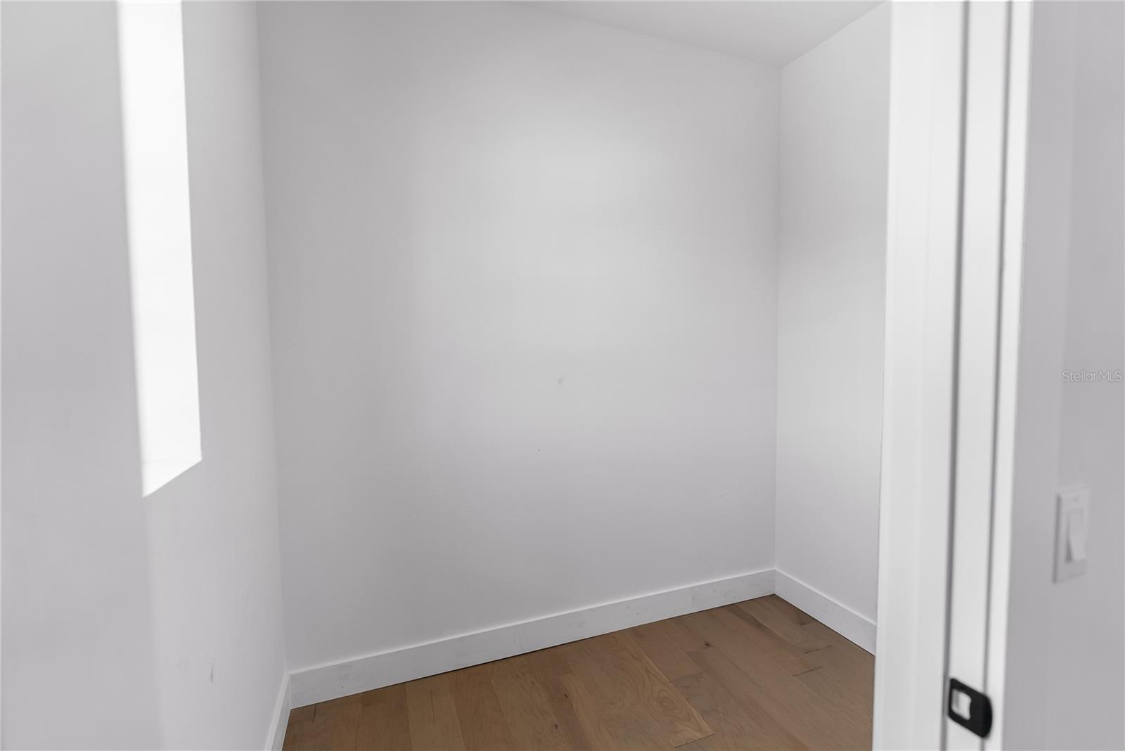 SLEEPY LAGOON PARK - Residential