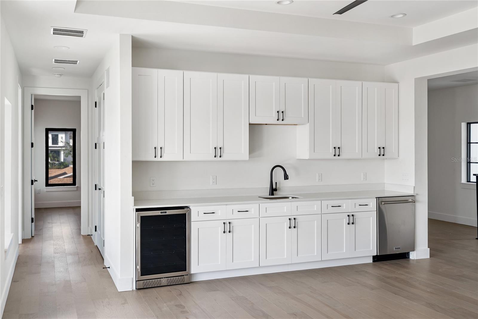 SLEEPY LAGOON PARK - Residential