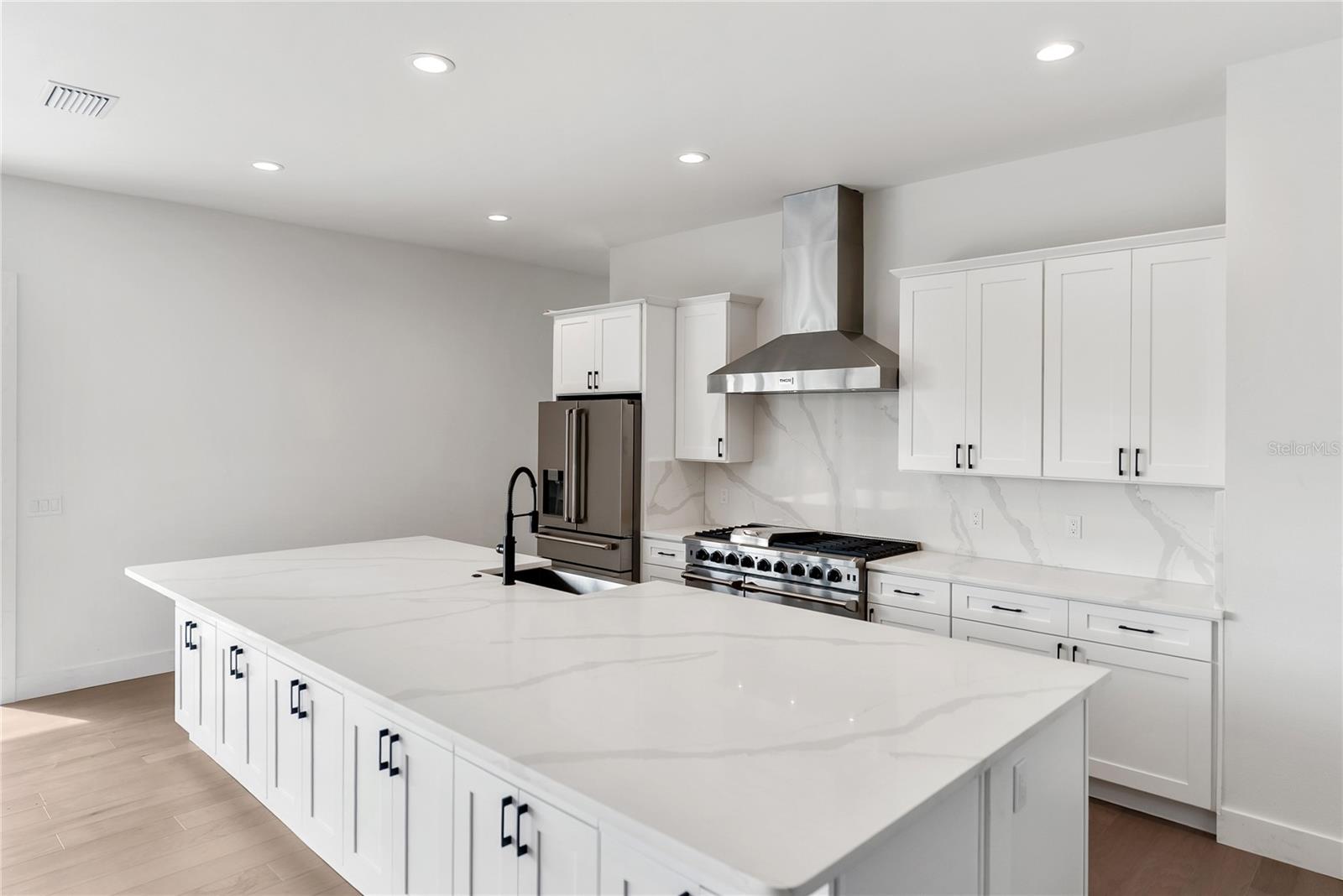 SLEEPY LAGOON PARK - Residential