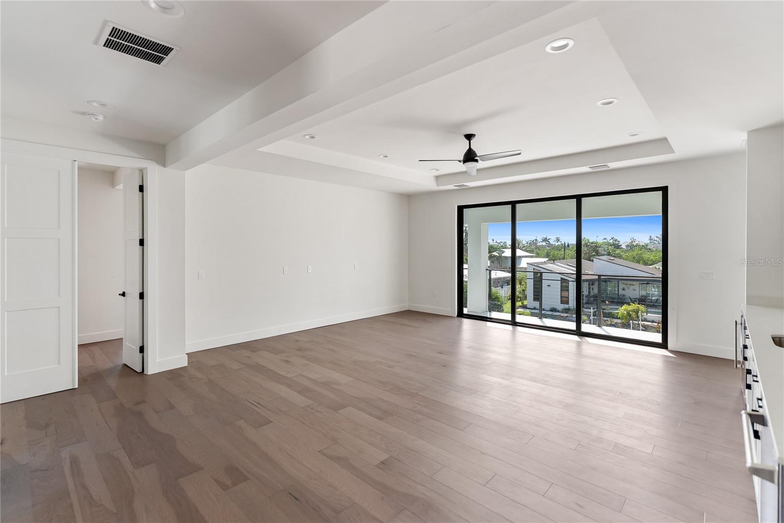 SLEEPY LAGOON PARK - Residential