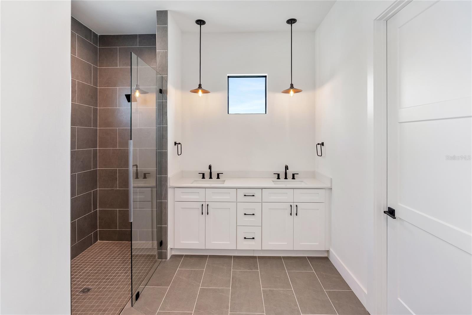 SLEEPY LAGOON PARK - Residential