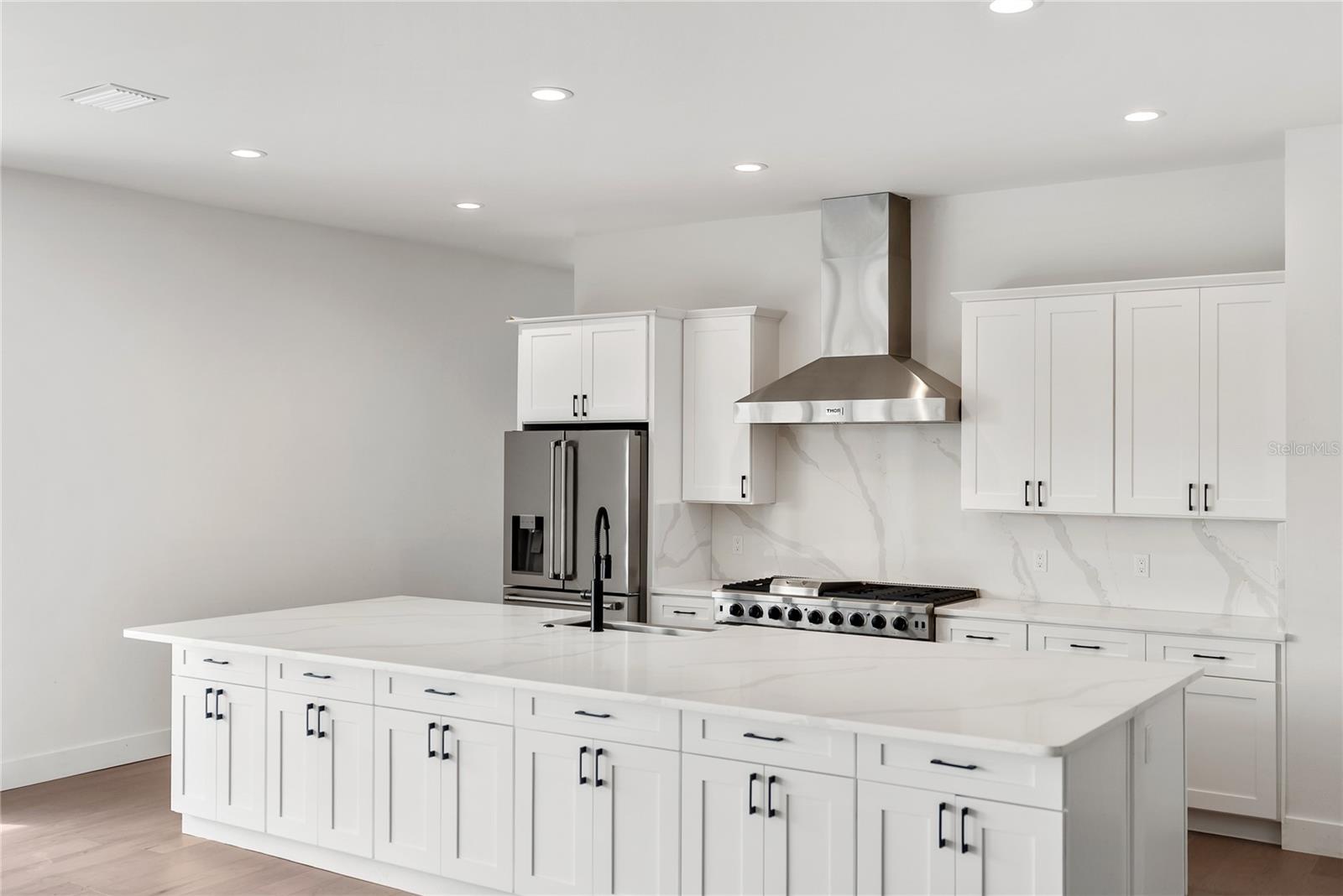 SLEEPY LAGOON PARK - Residential