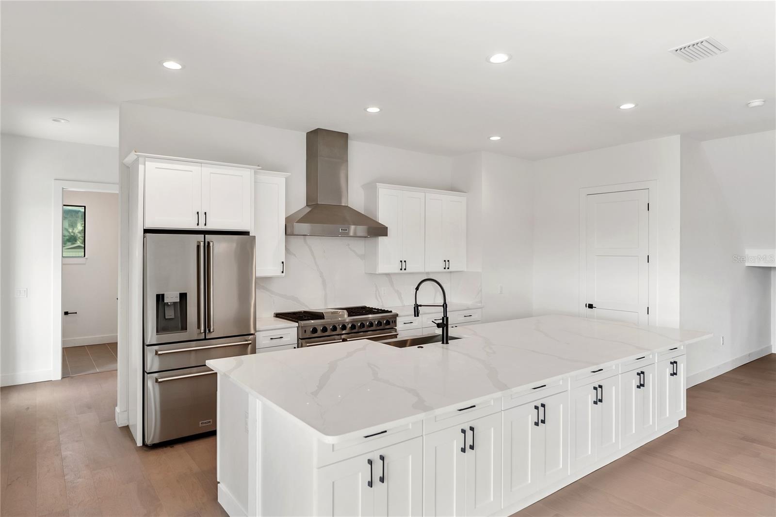 SLEEPY LAGOON PARK - Residential