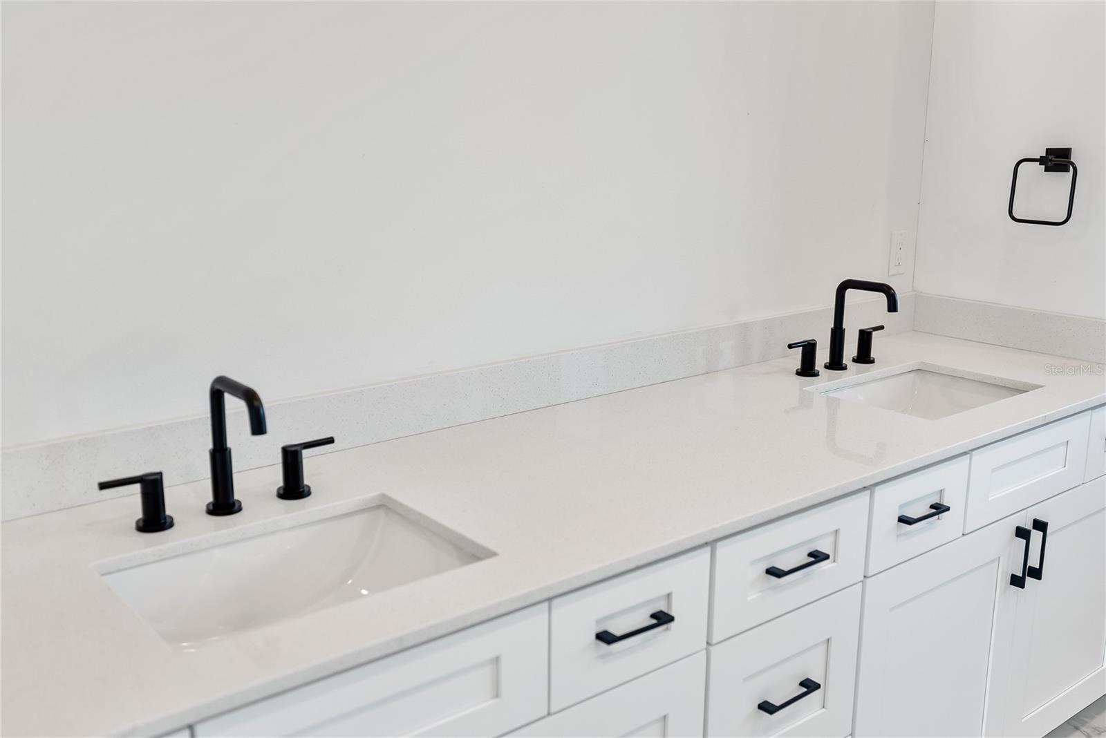 SLEEPY LAGOON PARK - Residential