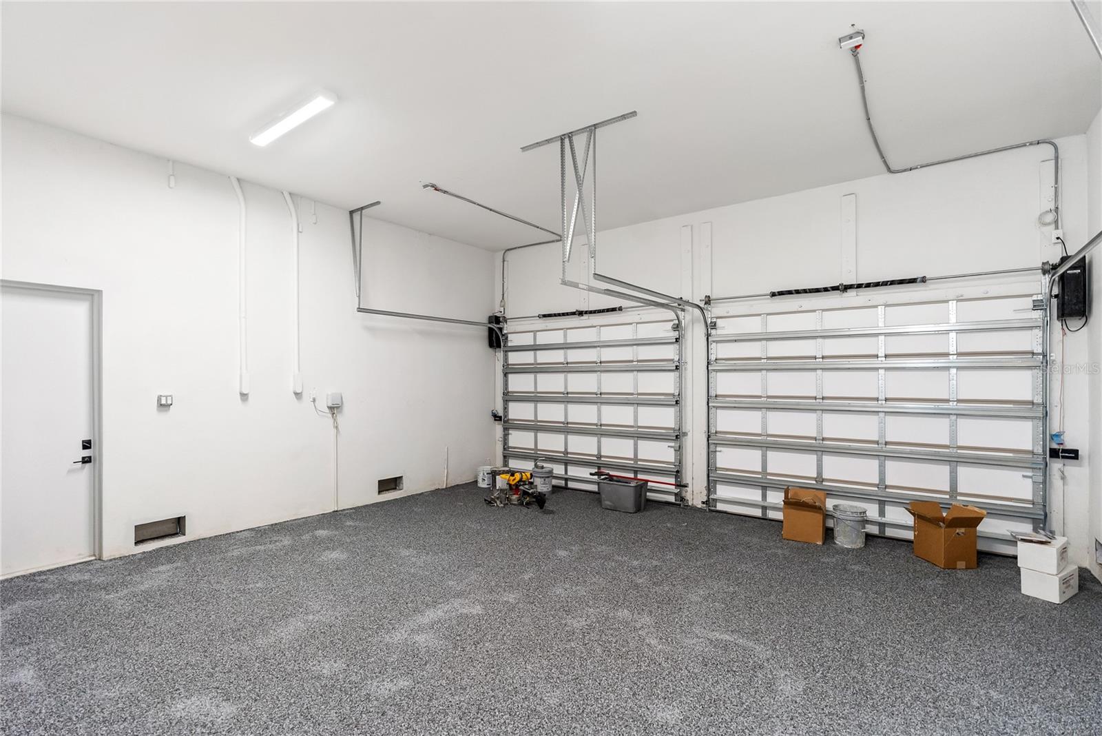 SLEEPY LAGOON PARK - Residential