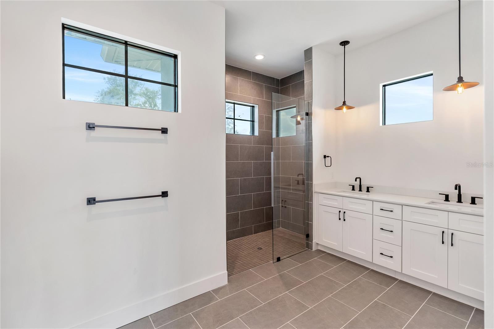 SLEEPY LAGOON PARK - Residential