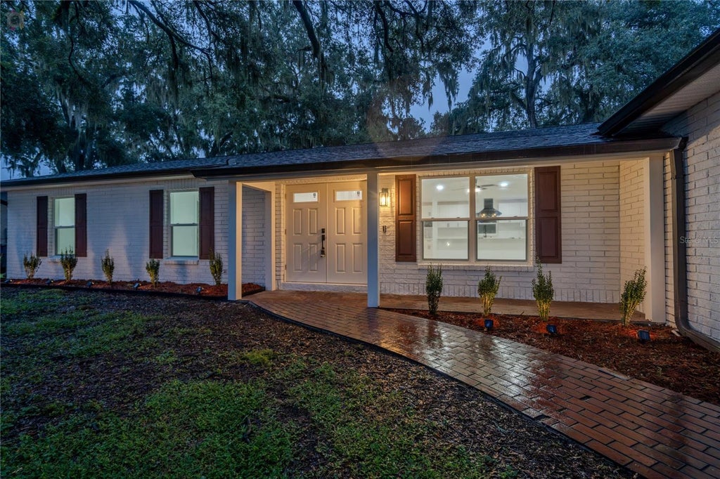 Photo of 611 Rooks Road, Seffner, FL 33584 (MLS # TB8556388)