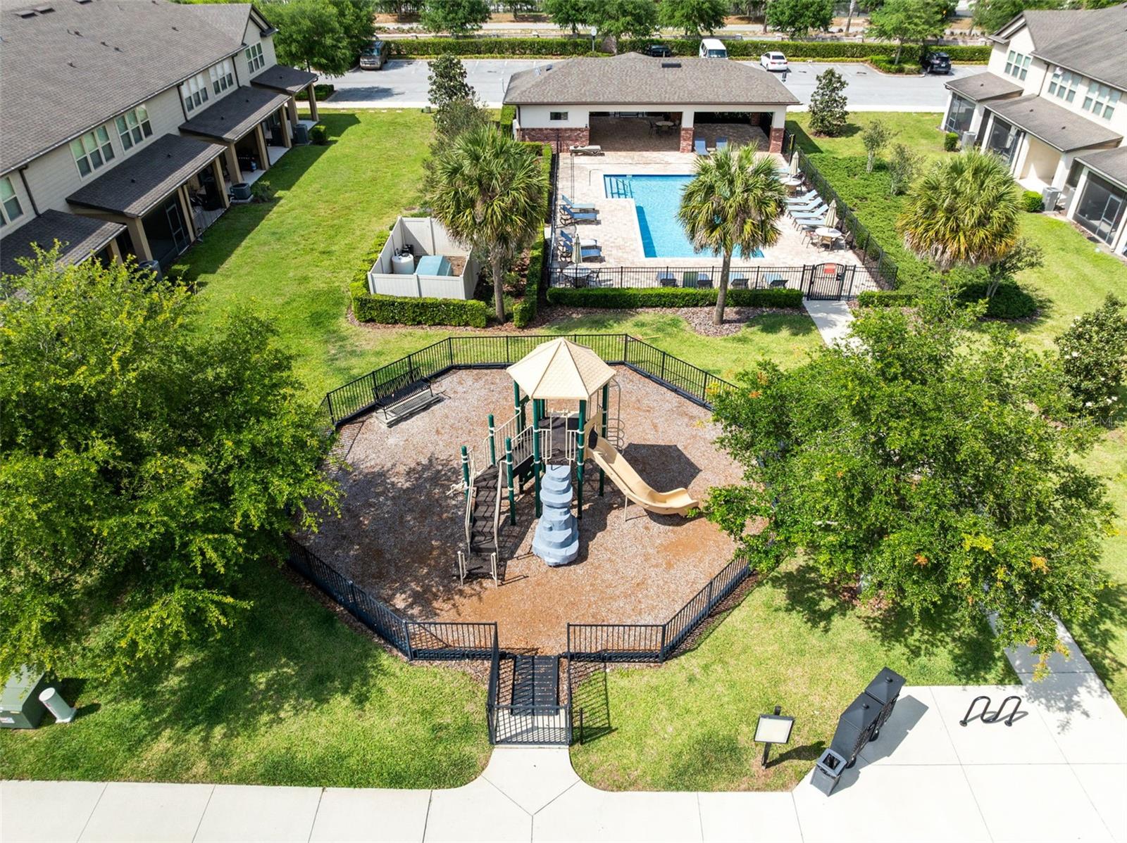 EMERSON NORTH TWNHMS - Residential