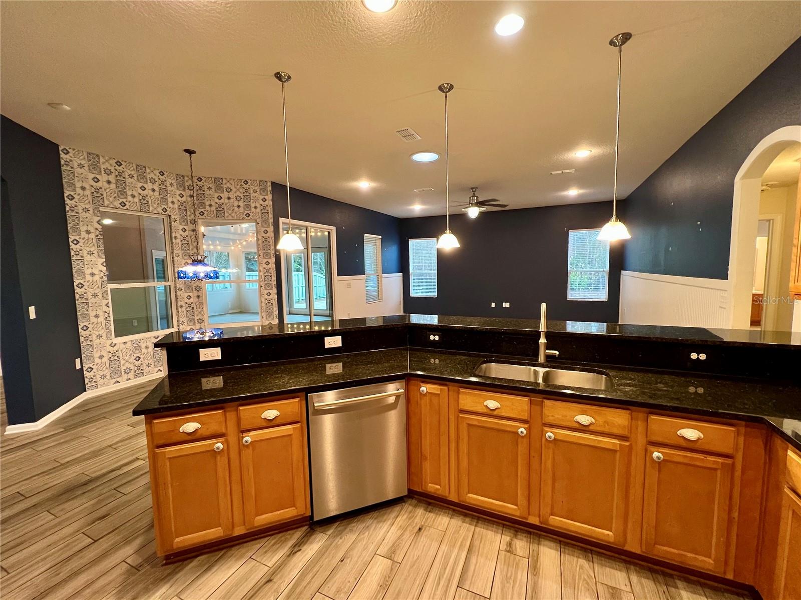 CRESCENT KEY PH 1 - Residential