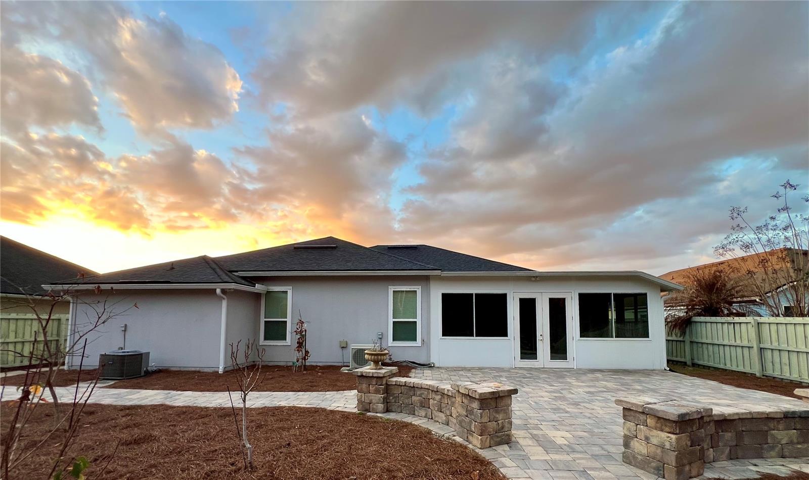 CRESCENT KEY PH 1 - Residential