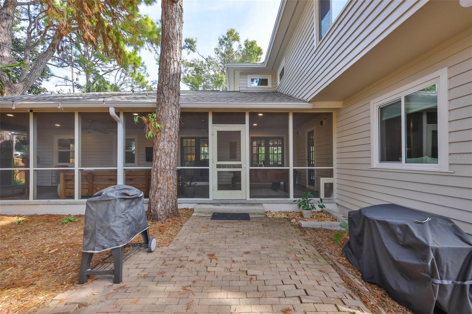 VERA MANOR - Residential