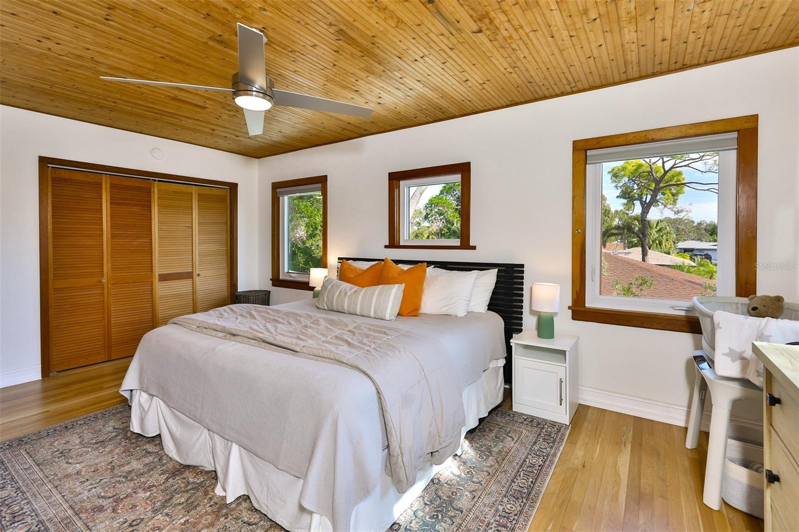 VERA MANOR - Residential