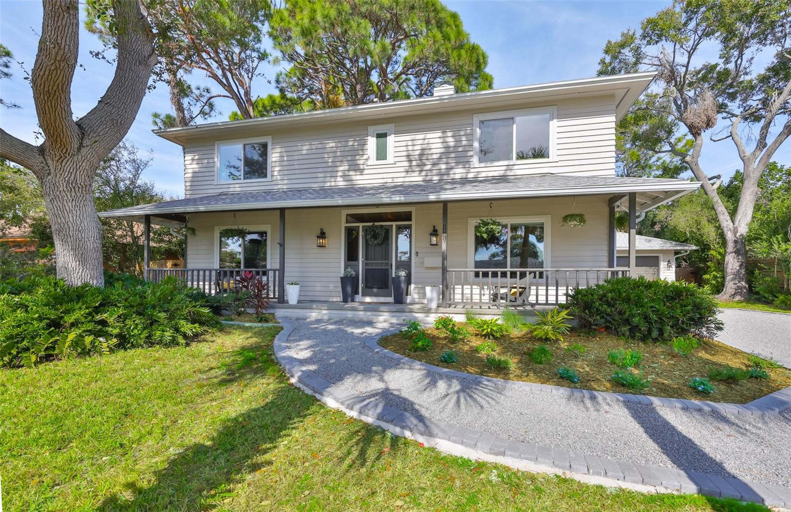 VERA MANOR - Residential