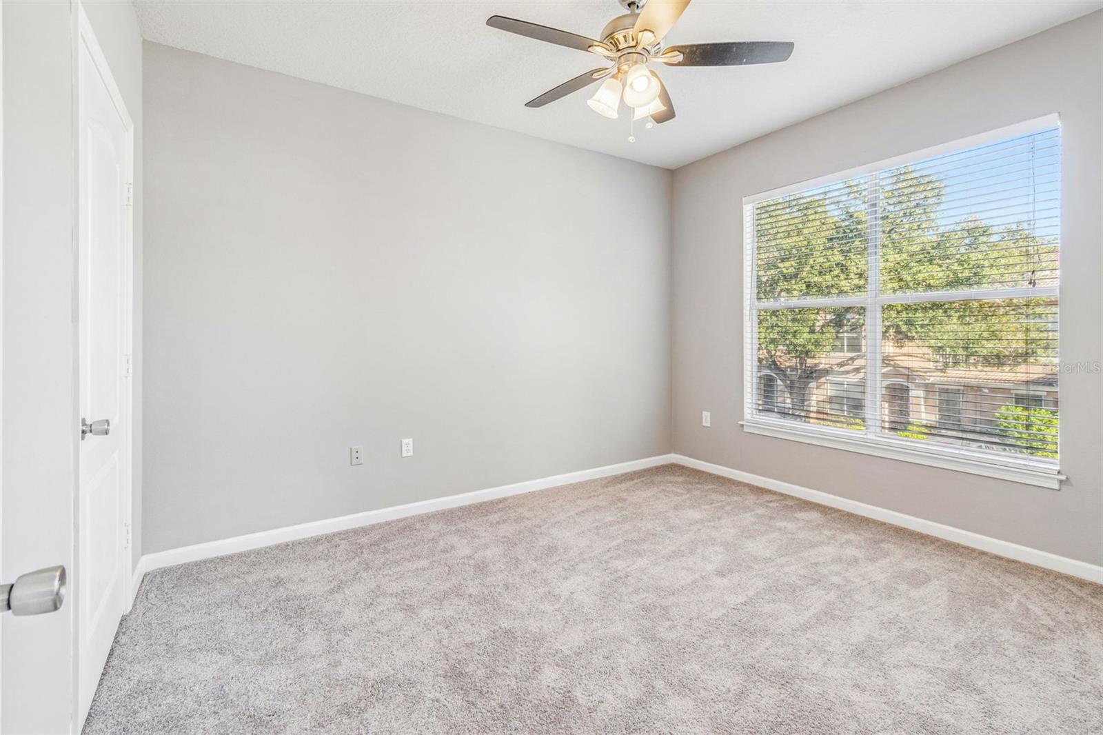 THE VILLAS CONDO - Residential