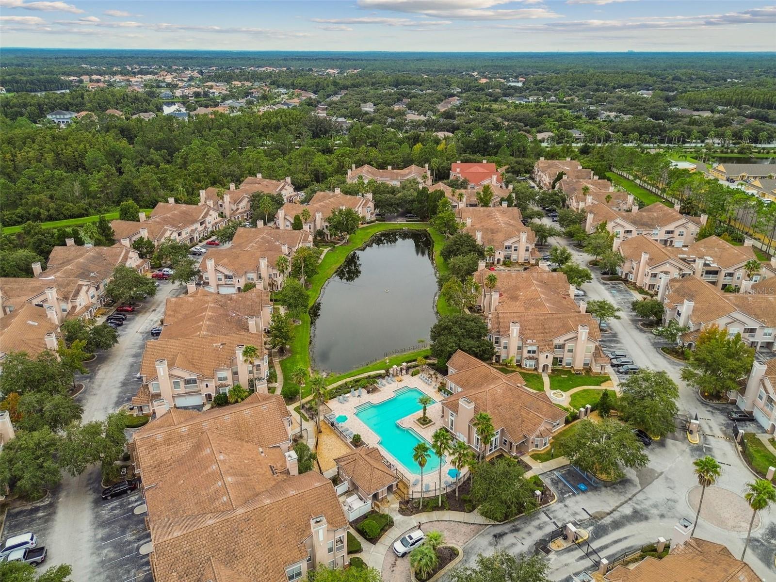 THE VILLAS CONDO - Residential