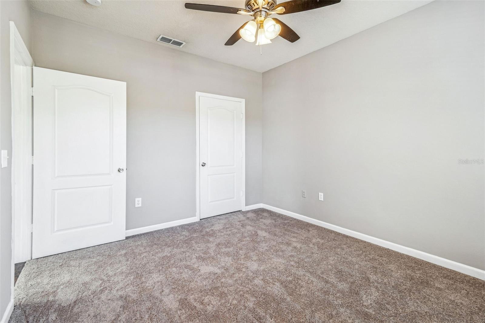 THE VILLAS CONDO - Residential