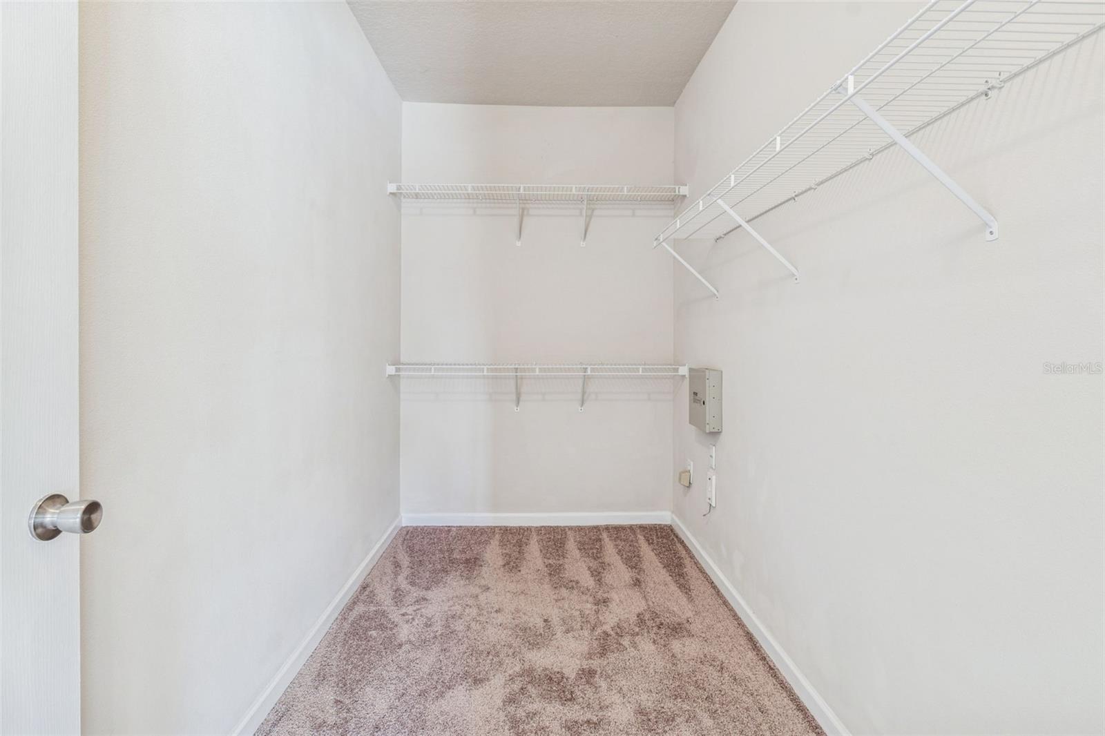 THE VILLAS CONDO - Residential