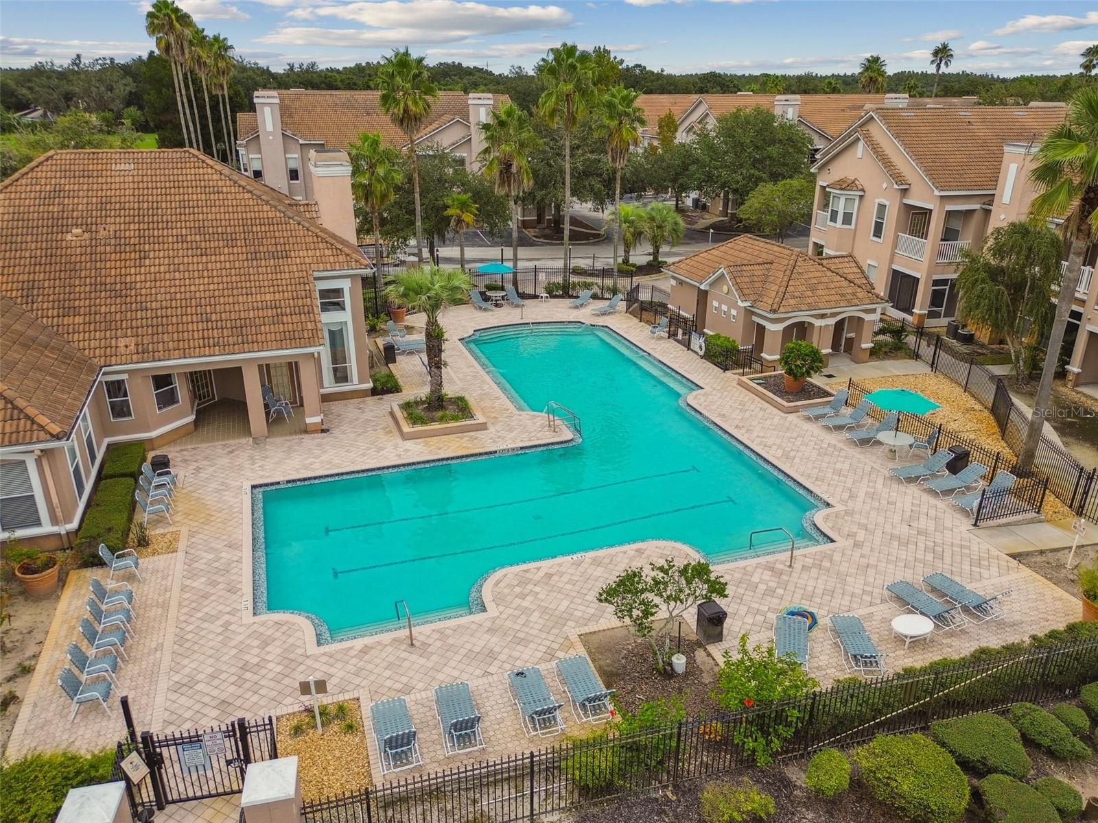 THE VILLAS CONDO - Residential