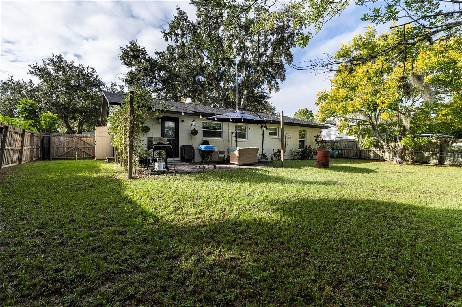 TAVARES WOODLEA SUB - Residential