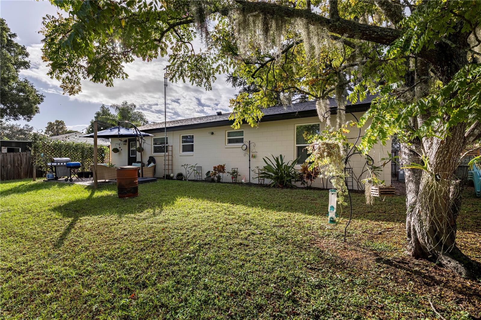TAVARES WOODLEA SUB - Residential