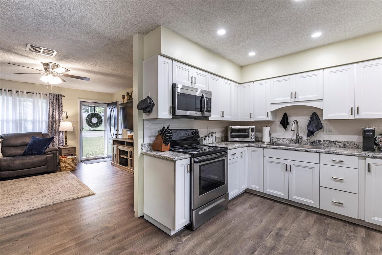 TAVARES WOODLEA SUB - Residential